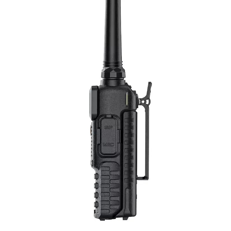Le talkie-walkie de profil, avec son clip ceinture